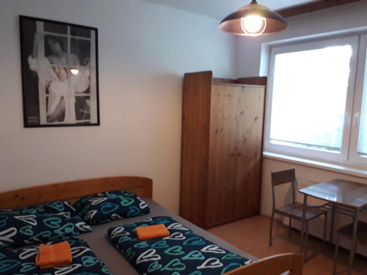 Apartman Na Jizni Olomouc Buitenkant foto